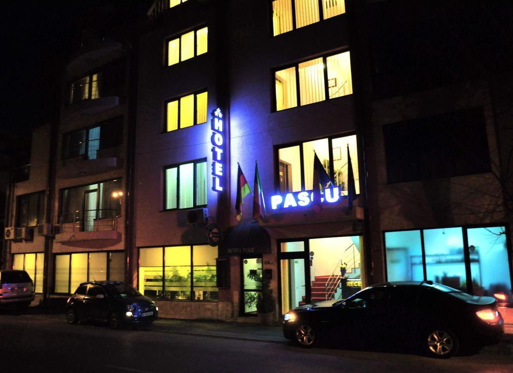 Hotel Pascu บูคาเรสต์ ภายนอก รูปภาพ